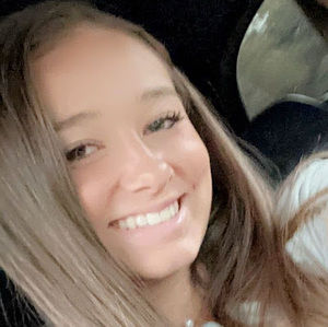 Meet your Posher, Alexus